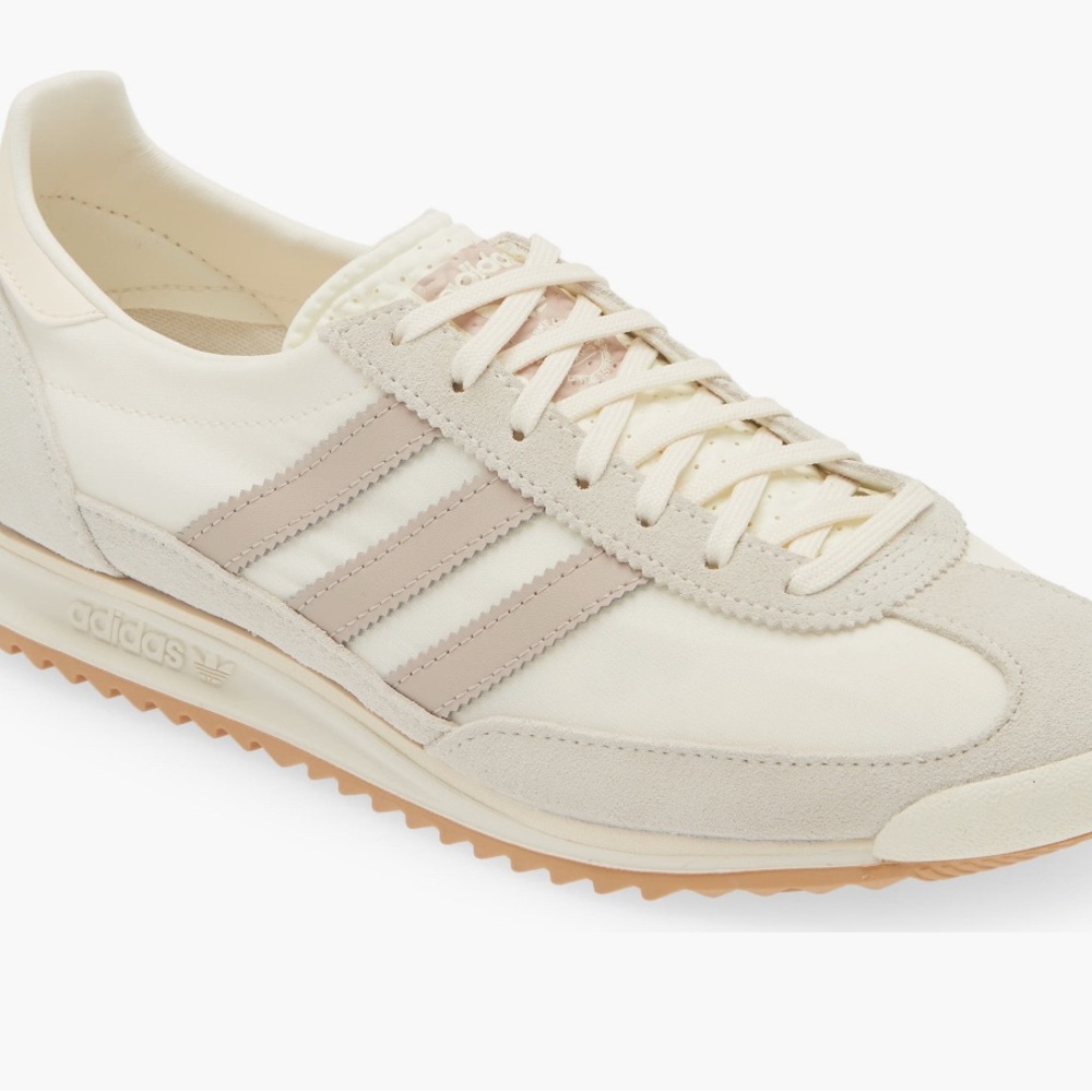 brand new adidas sl 72 . never worn. perfect condition